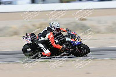 media/Jan-15-2026-Racers Edge (Thu) [[dfebeb70ab]]/2-A Group/Session 3 (Turn 15 Inside Pans)/